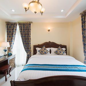 Deluxe Zimmer mit Kingsize-Bett